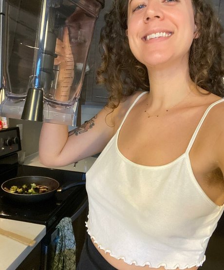 Nicole Quinn free actress pics