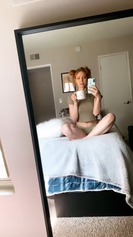 Maid of Might hot model photos