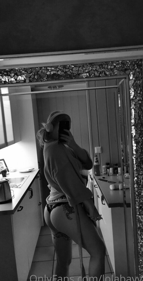 booty onlyfans exclusive pic