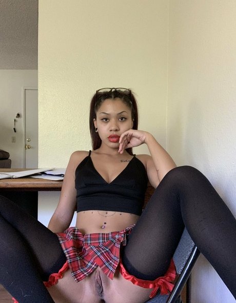 The Lovely Luna star art img