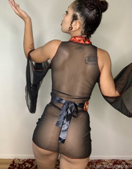 The Lovely Luna star photos