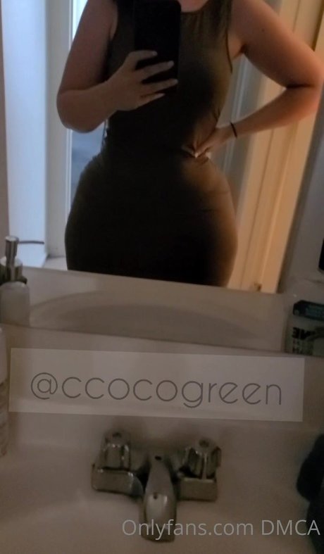 Cocogreen exclusive pornstar photo