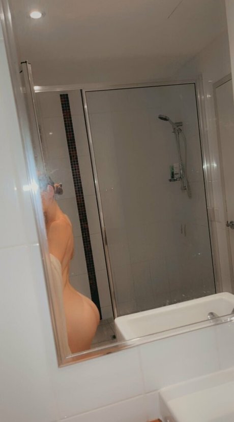 Onlyfanswmadi free model pics