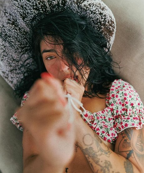 Ohrangutang erotic pornstar gallery