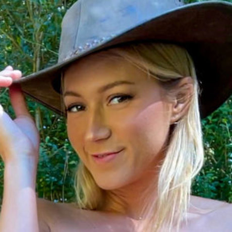 jo belle model photos