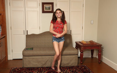 Ellie Eilish model xxx archive