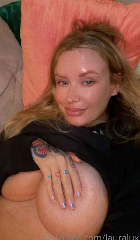 Laura Lux porn star pics