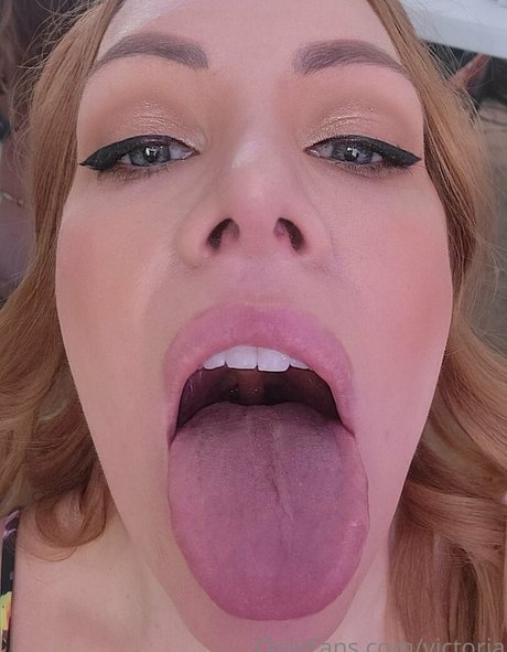 Victoria SG erotic pornstar archive