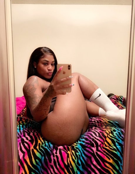 DimeBeracky pornstar hot images