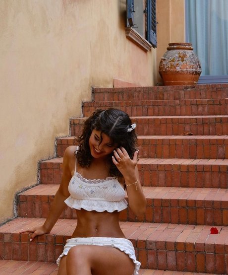 very skinny onlyfans sexy nude pictures