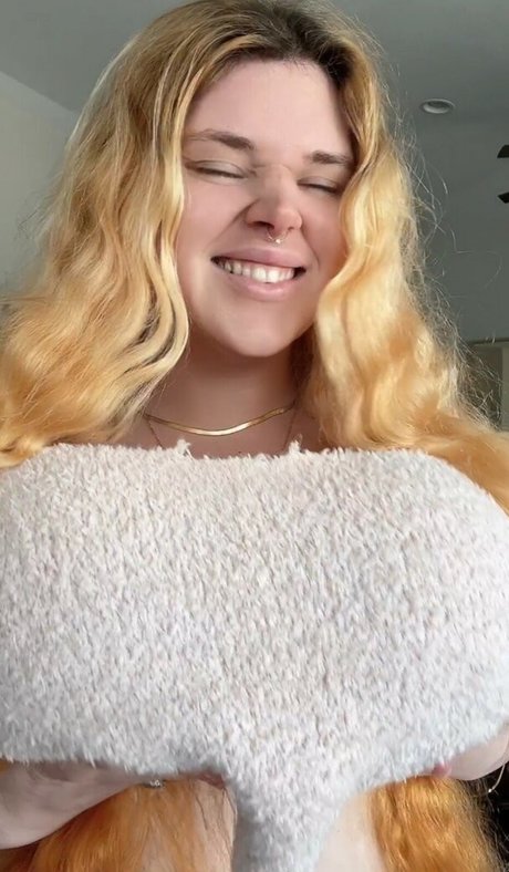 Penny Underbust actress archive