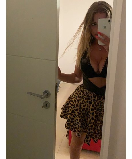 Imkekka porn model archive