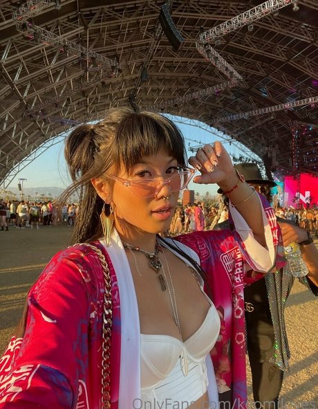 Keomiloves exclusive pornstar photo