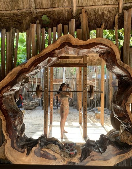 Keomiloves erotic actress gallery