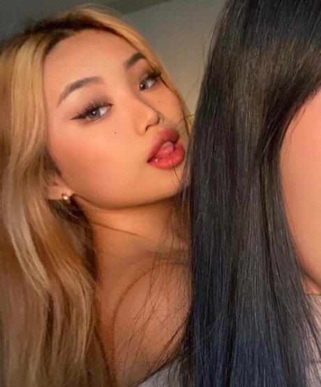 gathealien pretty model pics