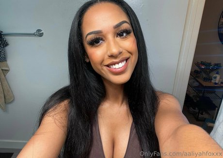 Aaliyah Foxxx hd star galleries