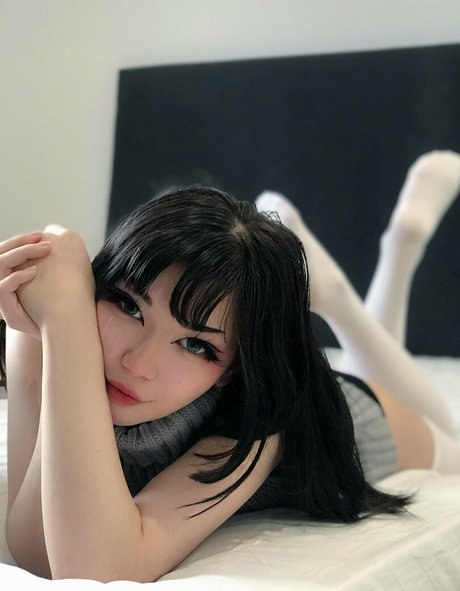 Zureeal free actress pic