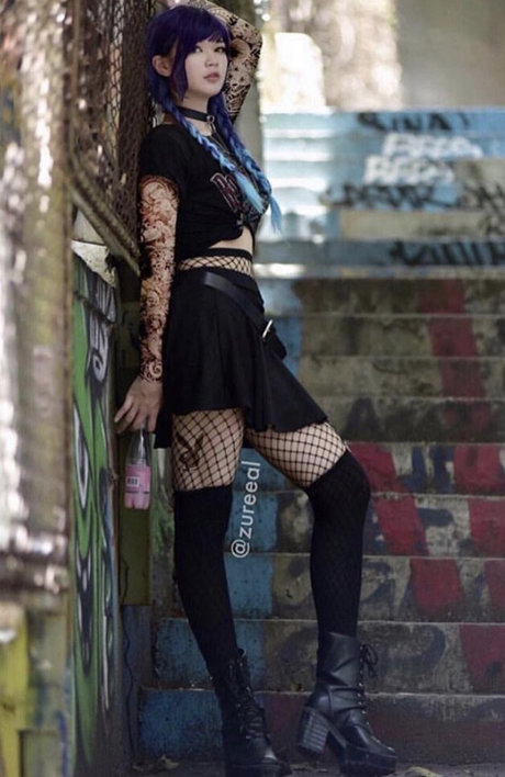 Zureeal naked star pic