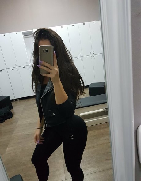 Madalina Mates nudes model galleries