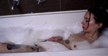 AnaKatana exclusive star photo