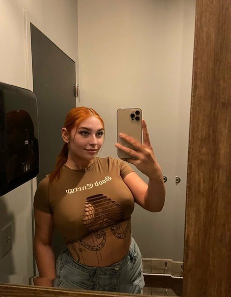 Vivianxxtaylor hot model image