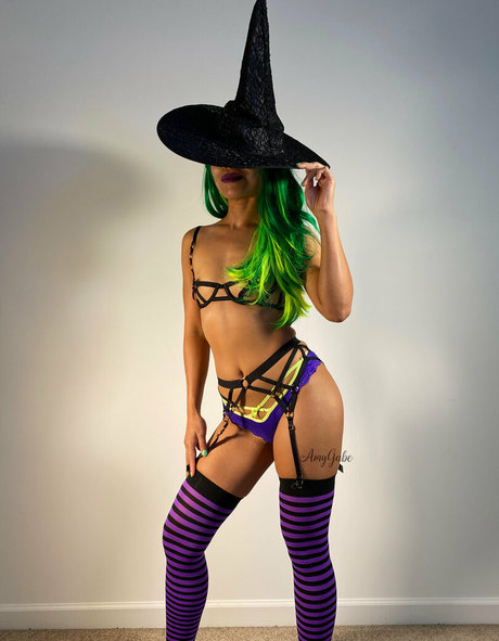 AmyGabe xxx model gallery