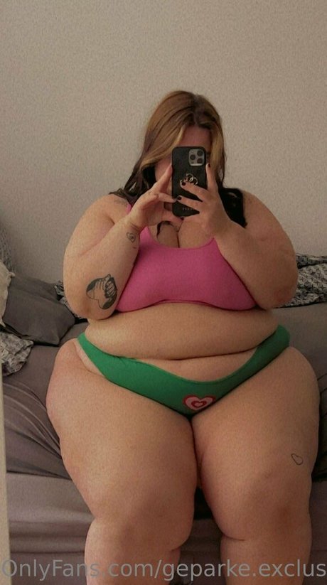 perla exclusive hot model photo