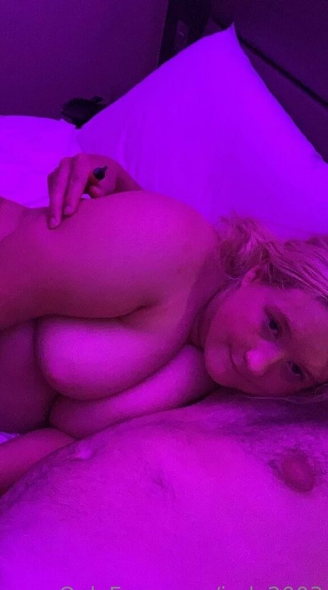 judy2003 naked model galleries