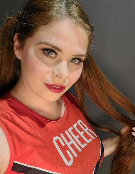 bloodylovely hd model pic