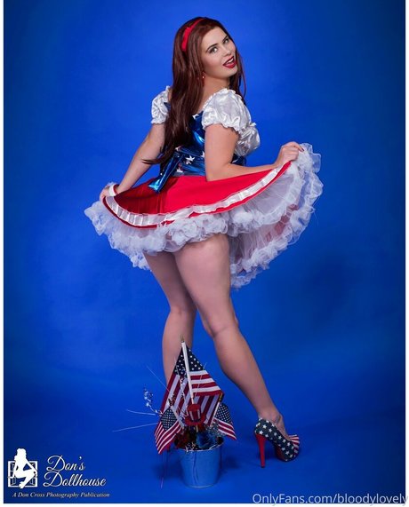 bloodylovely model erotic images