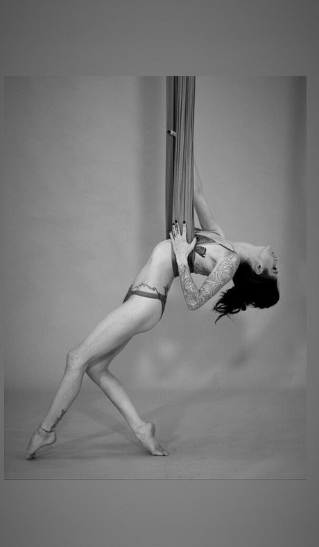 booty onlyfans hot naked photo