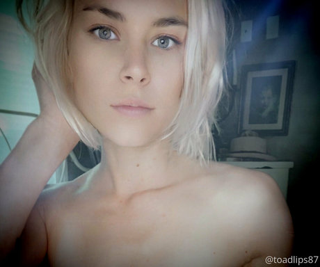 toadlips87free model pornographic images
