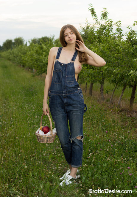 mature asian onlyfans sexy pics