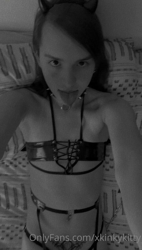 xkinkykitty sex pornstar photos