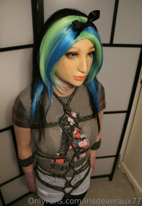 irisdeveraux77 pornstar hot pics