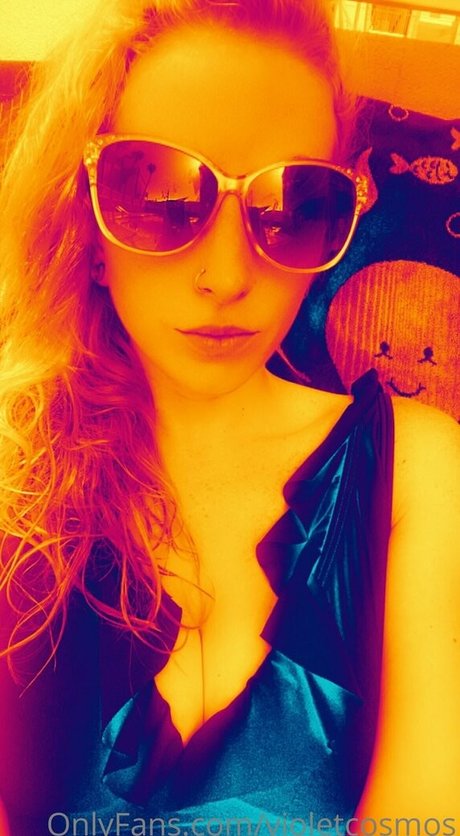 violetcosmos star naked img