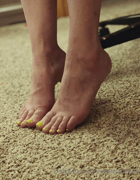 sweettoes4u pornstar sexy gallery