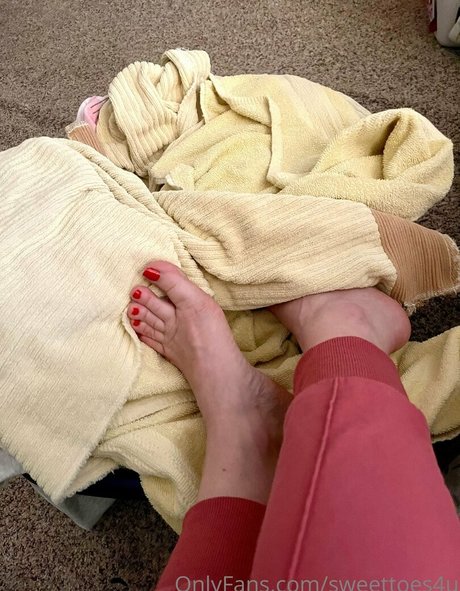 swimming pool onlyfans free nude picture