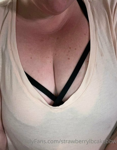 strawberrylbcakebbw nice actress archive