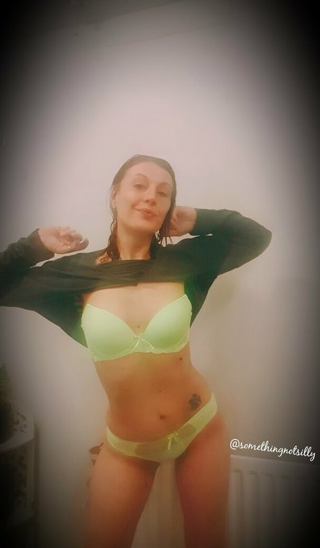 Somethingnotsilly top actress pictures