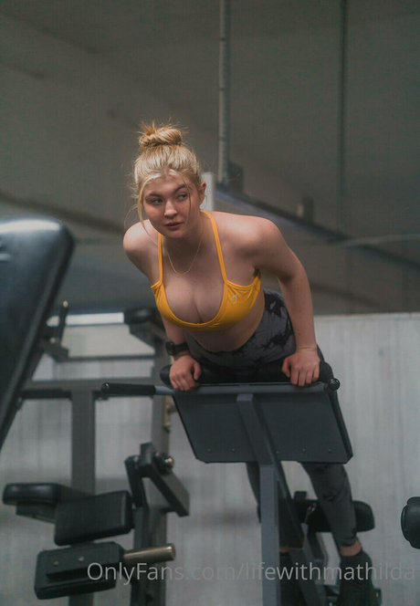 18 free onlyfans beautiful porn images