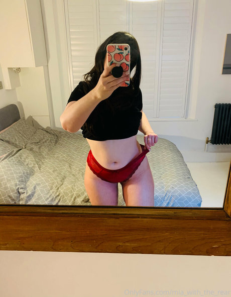 mia with the rear model nudes img