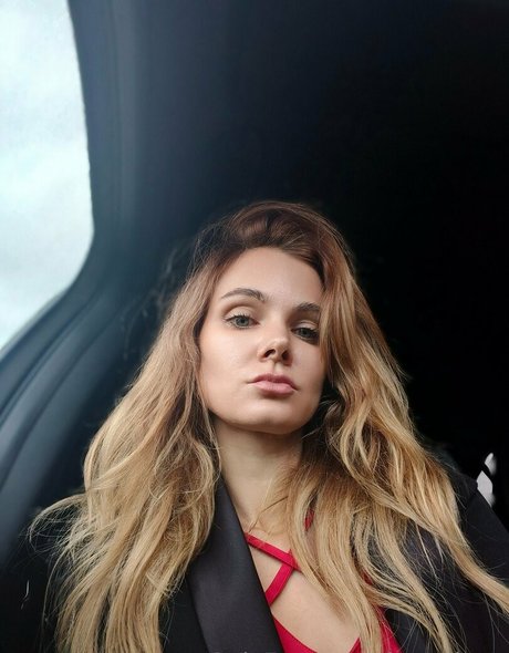 itsmekaro hot model img