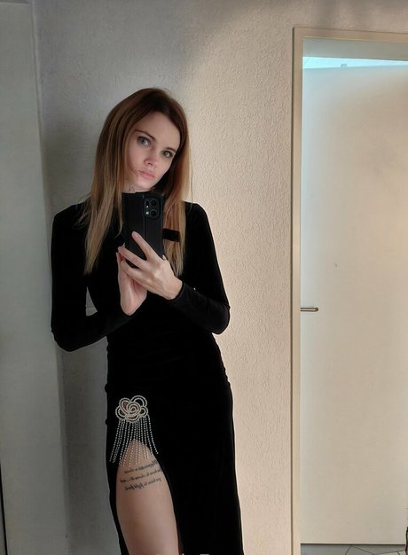 itsmekaro adult actress gallery