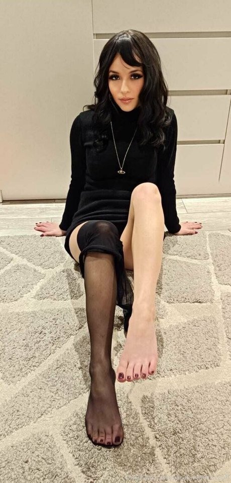 sarah martinezoff best model gallery