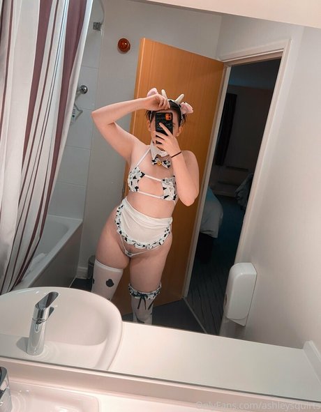 ashleysquirts hot actress archive