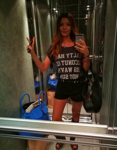 Nikoletta Ralli nice star images