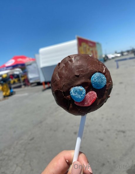 titskiii xxx pornstar archive