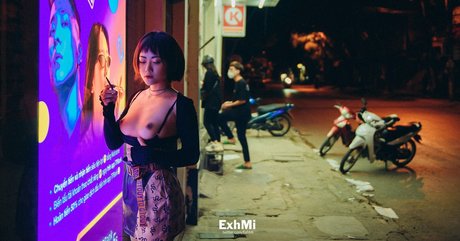 ExhMi erotic actress images