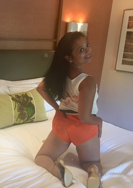 clubluckystarr exclusive star pic